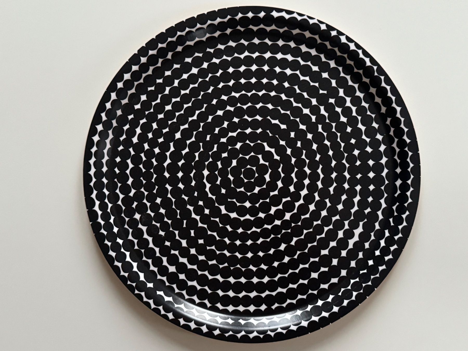 Marimekko Piatti di portata: MARIMEKKO - Räsymatto Tablett  31 cm NEU – Nuovo e nell'imballaggio originale da St Gallen venduto da fabienmarmy
