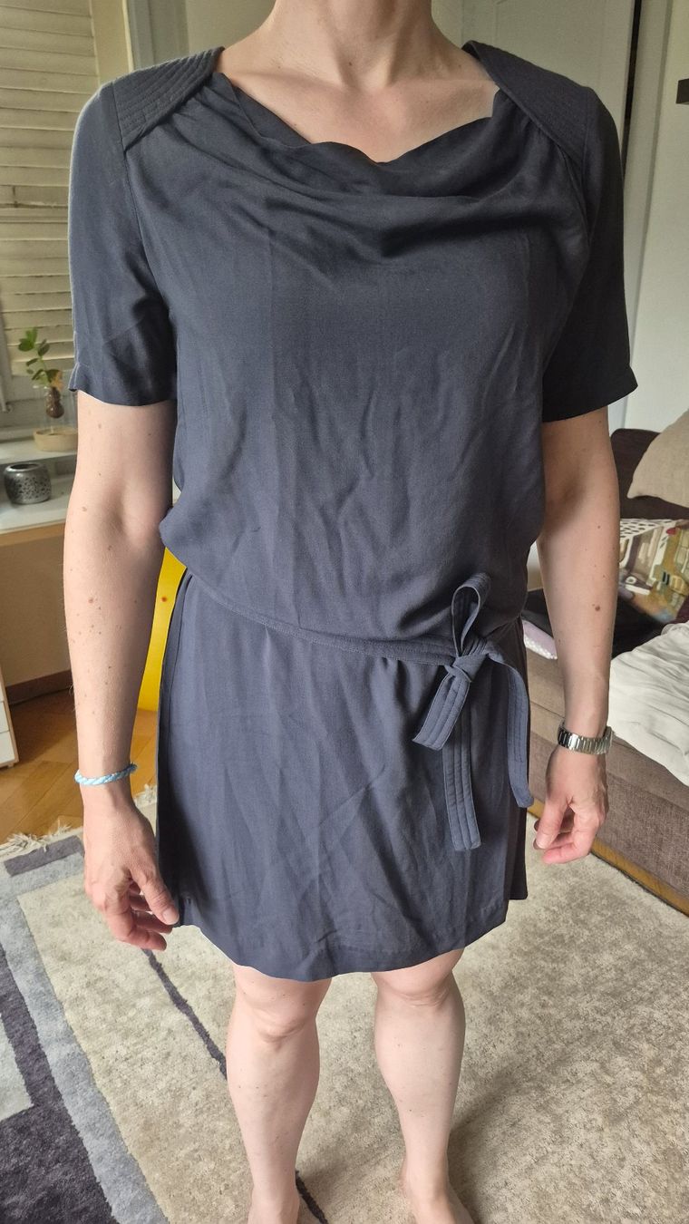Gap Robes: Robe Gap gris/bleu taille 40 excellent état – D'occasion à geneve par vinc_bob