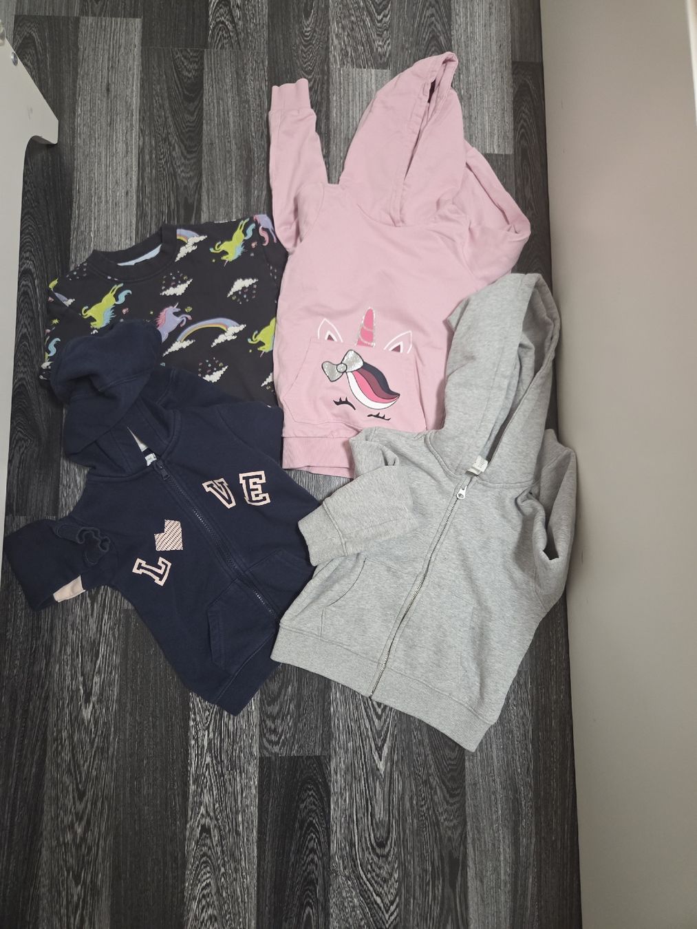 Lotti & Set di vestiti: Mädchen Kleiderpaket, Grösse 104 – Usato da Döttingen venduto da kla_2gxb