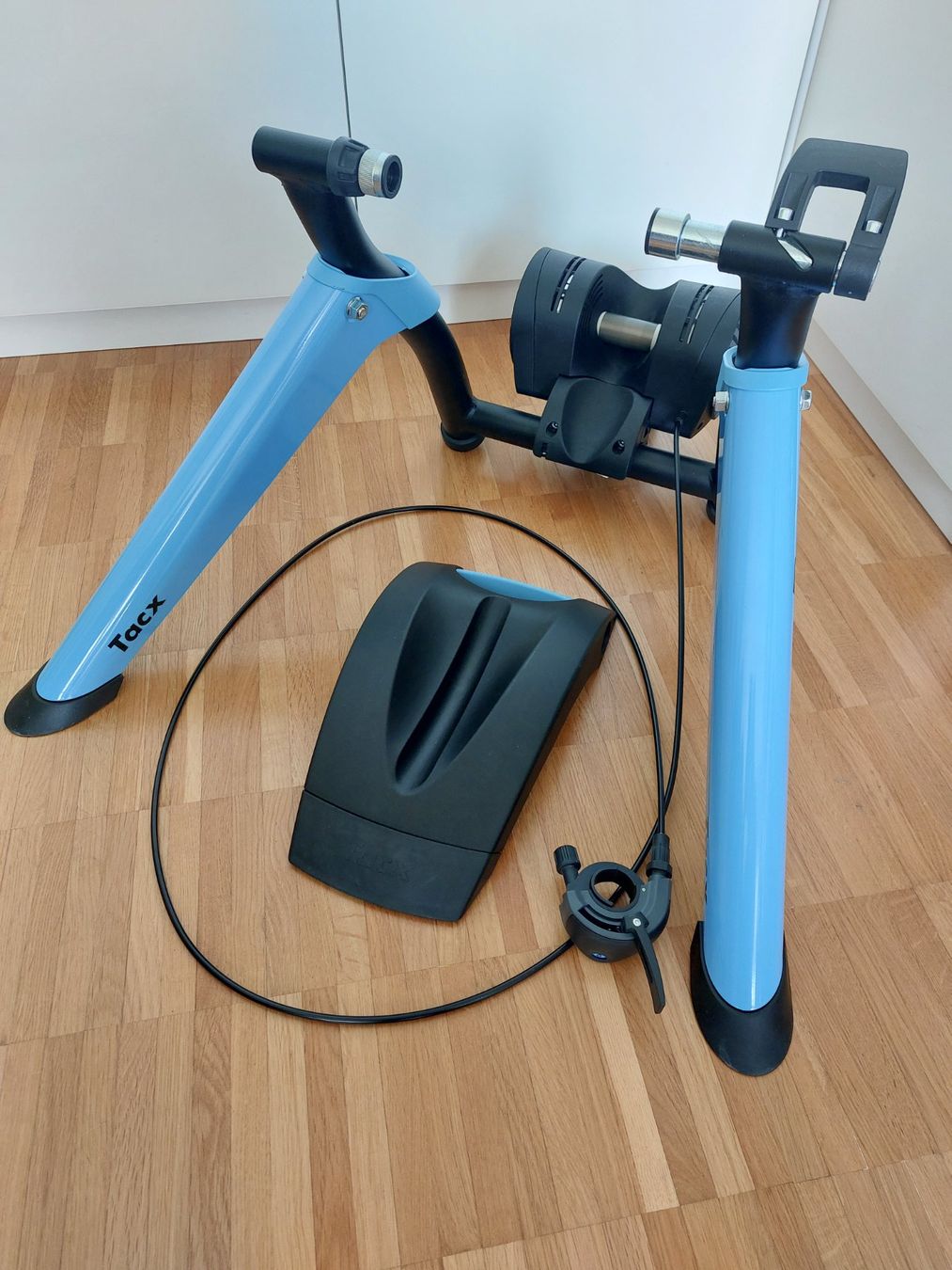 Tacx Vélos d'appartement: Rollentrainer Tacx Boost – D'occasion à Reinach BL par Oelfkeller