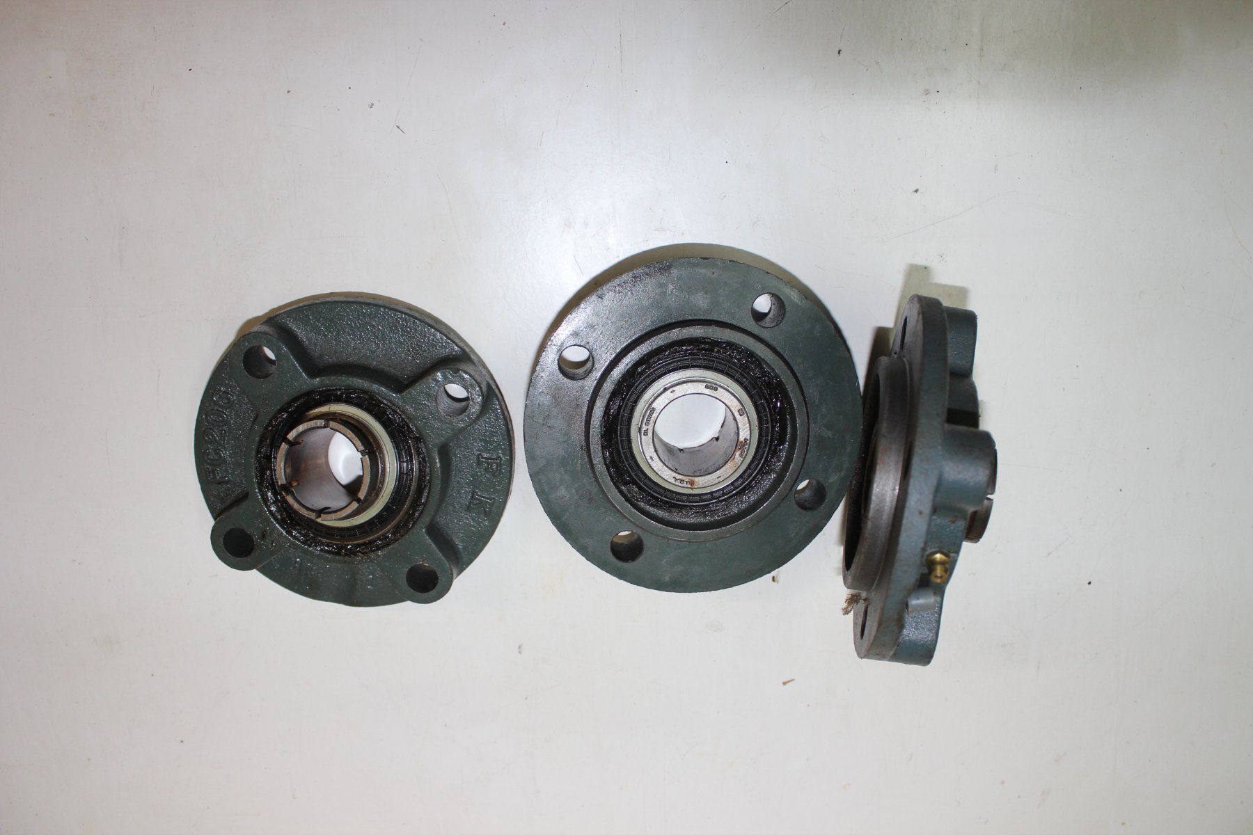 Cuscinetti a sfere: Flansch-Pendellager I. D. 30mm – Nuovo (secondo la descrizione) da Reinach AG venduto da AR750 1