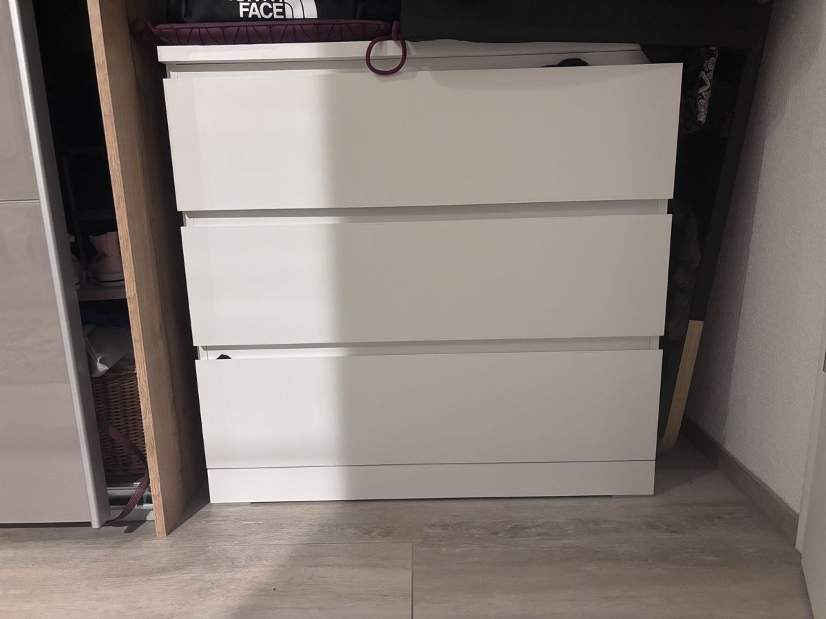 Ikea Cassettiere: Malm Kommode weiss mit 3 Schubladen – Nuovo (secondo la descrizione) da Feuerthalen venduto da geo_5dk5