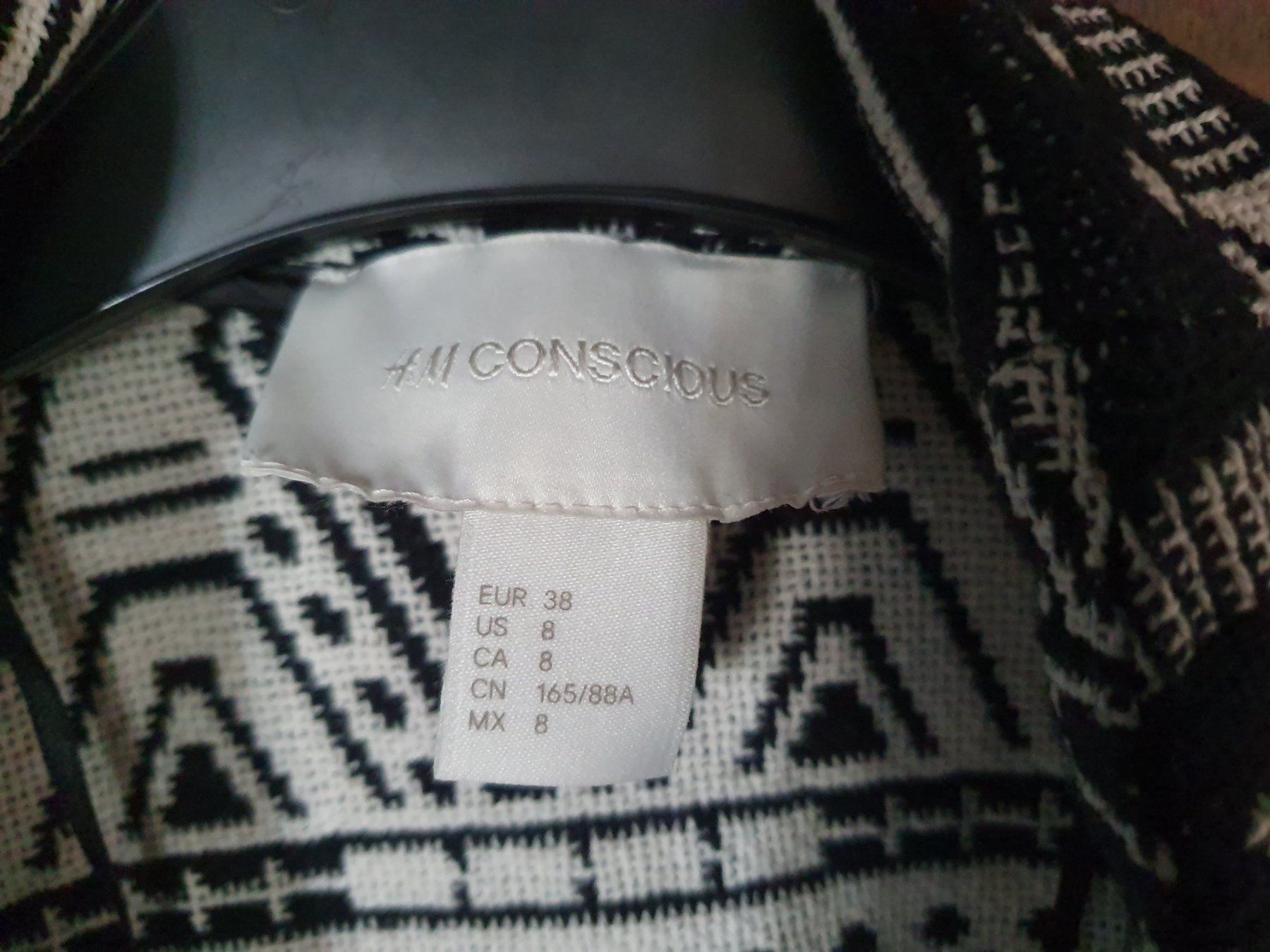 H&M Vestes: Jacke 38 – D'occasion à Freienstein par Widder11 2