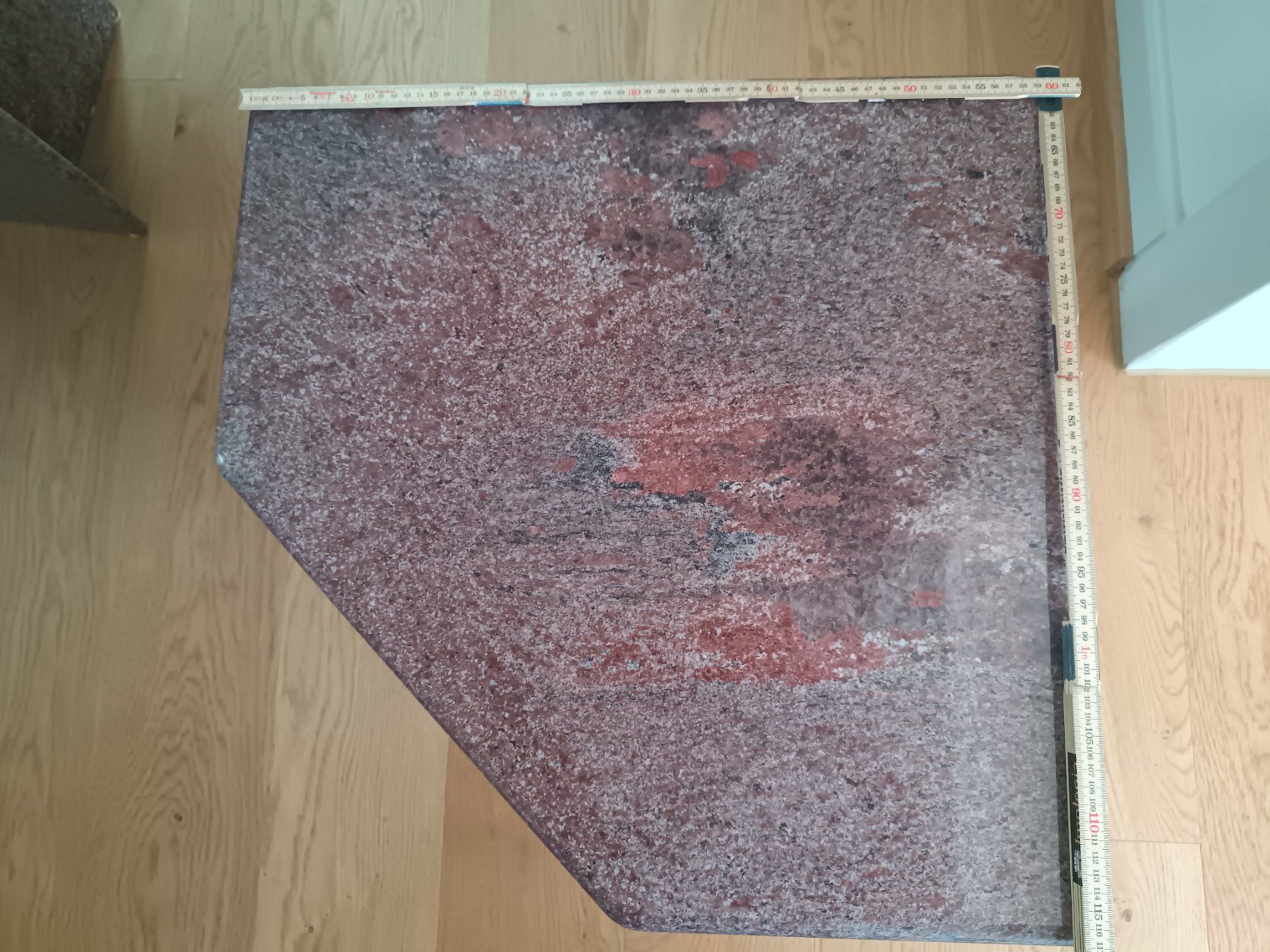 Set di tavolo e panche: Salontisch-Kombination Granit – Usato da Frauenfeld venduto da glenium 2