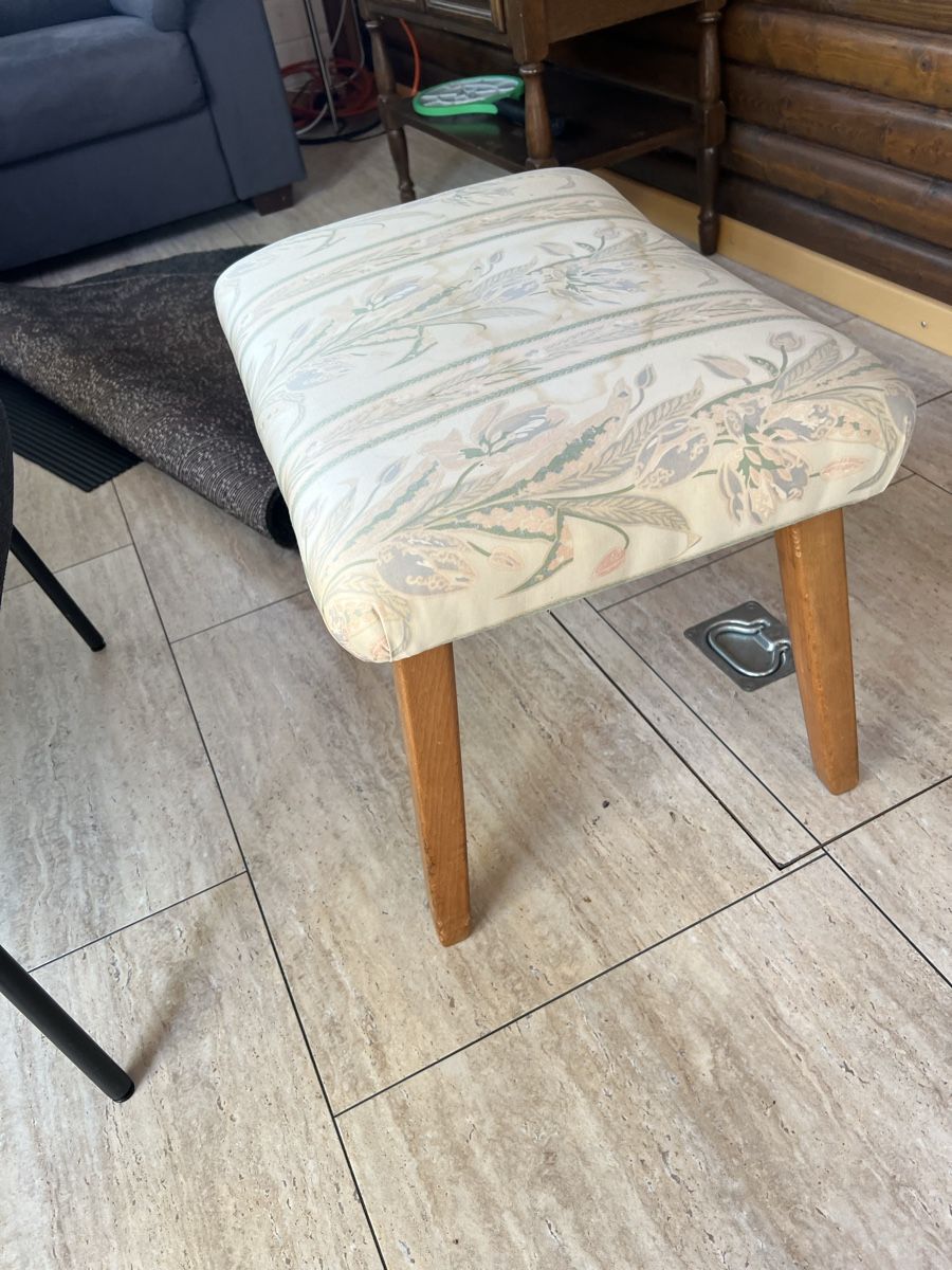 Sedie: Stuhl mit Hocker  – Usato da Appenzell venduto da jul_gxy5 3