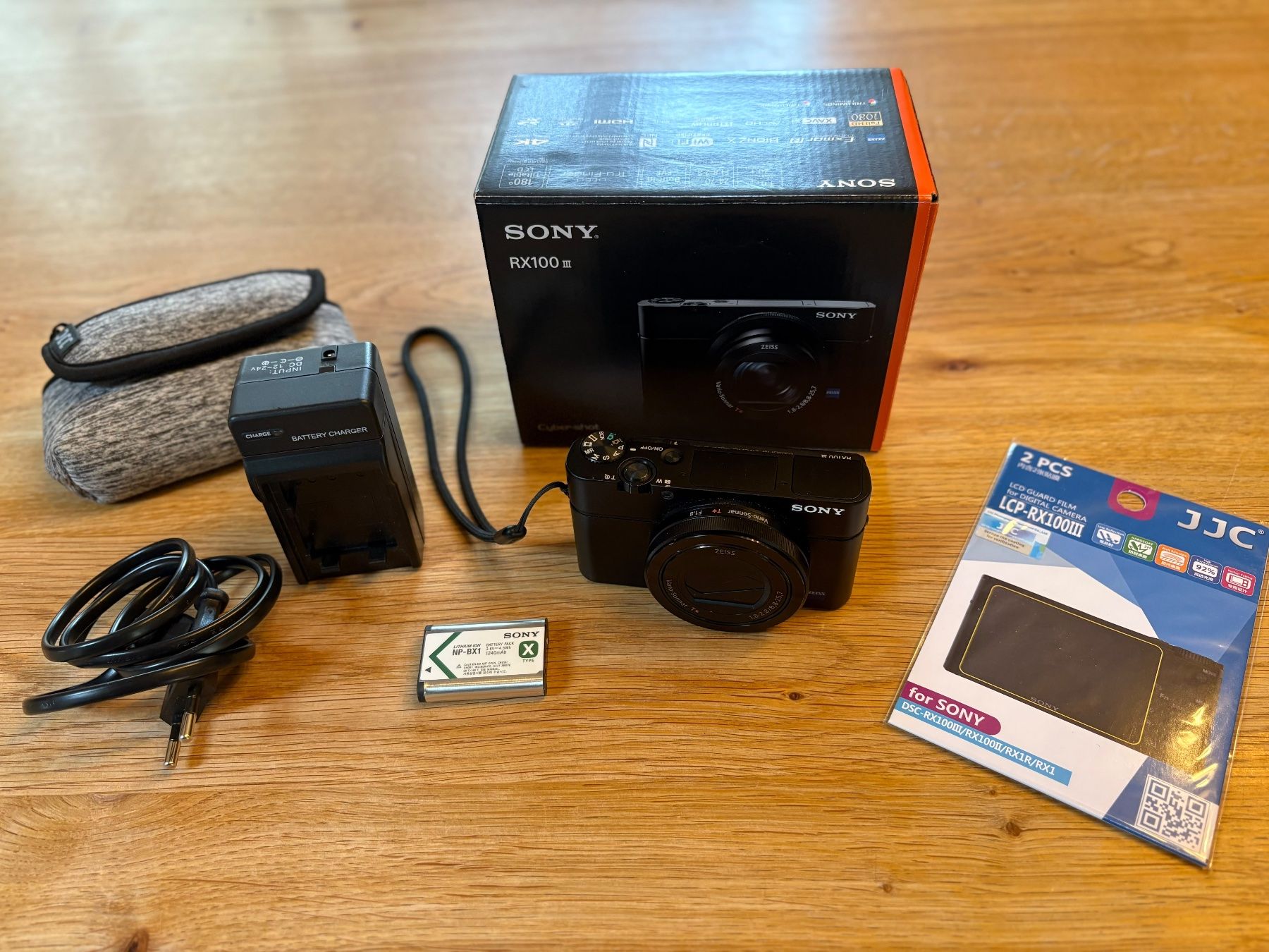Sony Fotocamera: Sony RX100 III – Usato da Escholzmatt venduto da les_2t5g 1