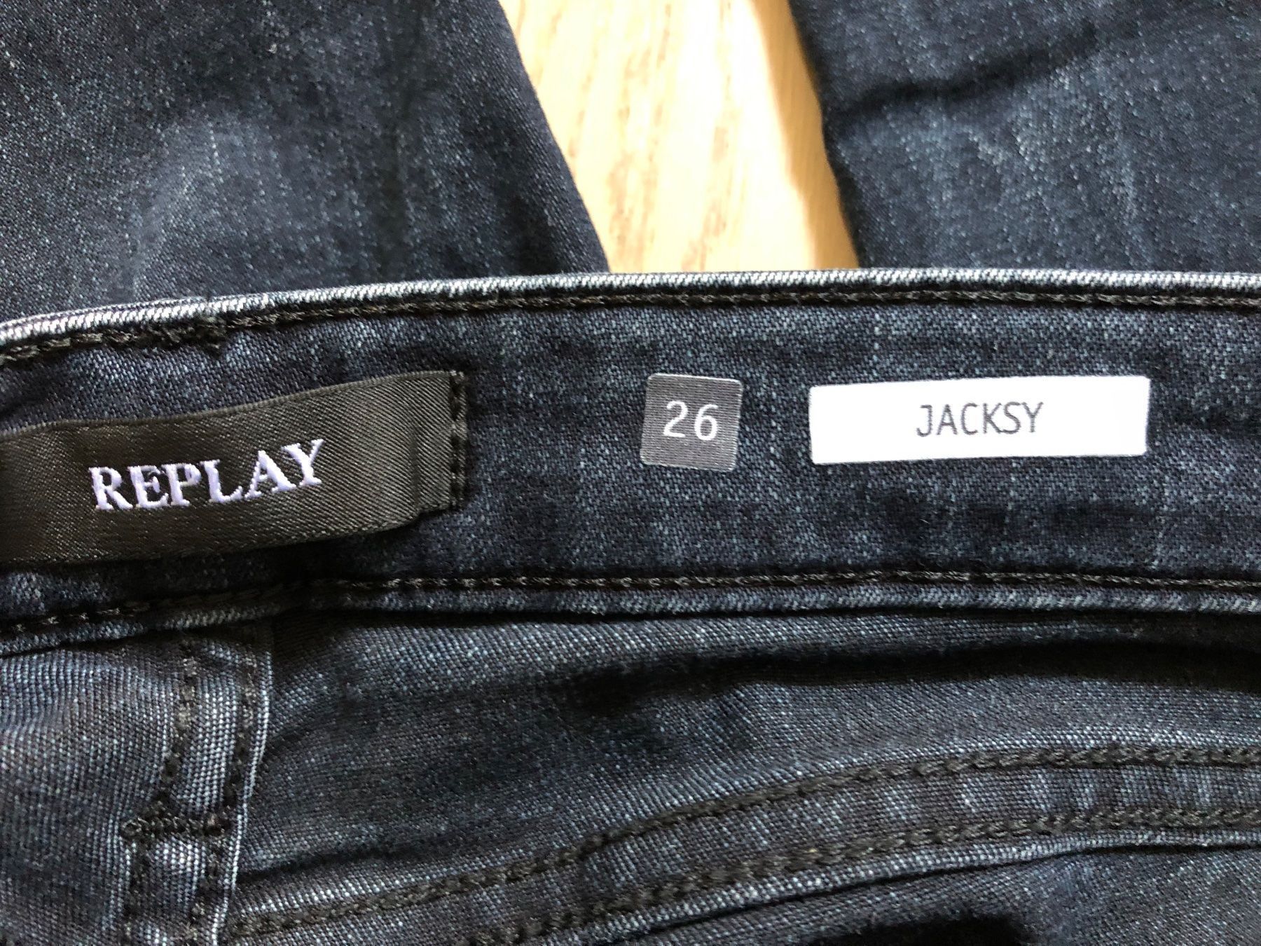 Replay Jeans: Replay Jeans Dunkelblau – Usato da Bonstetten venduto da Audreystyle 6