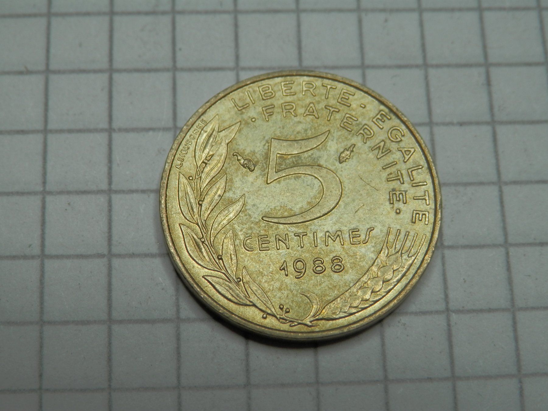 Tutti le monete: Frankreich 5 Centimes, 1988 – Usato da Weiach venduto da weiach81