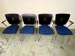 4 Stück Konferenzstühle stappelbar