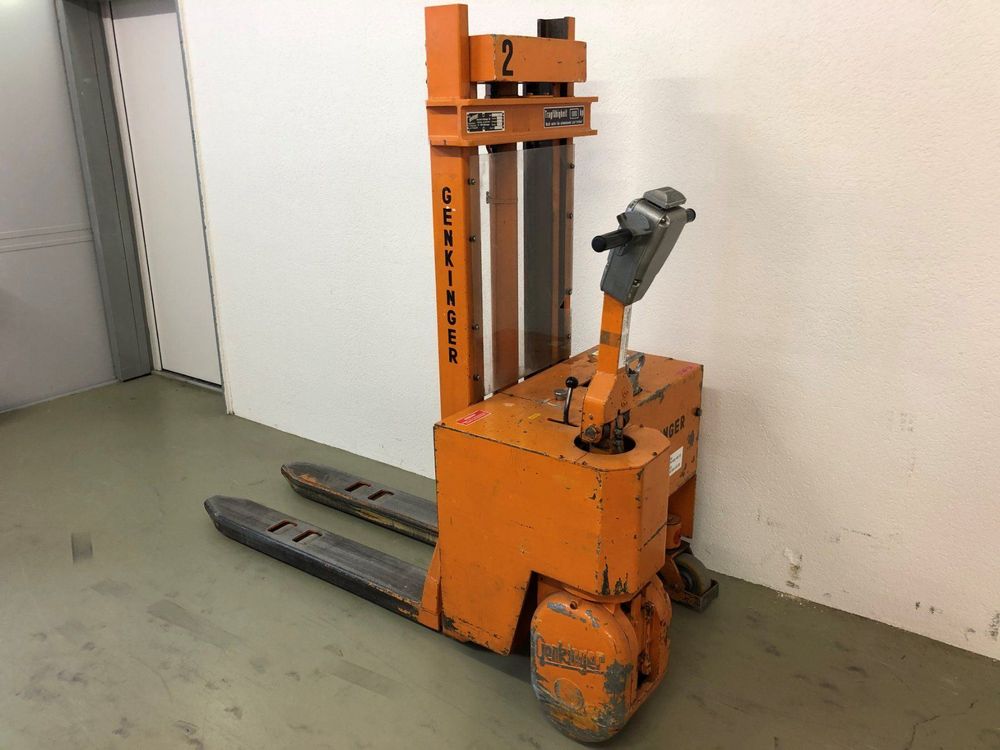 Stapler / Deichselgerät Genkinger (Gebraucht) in Zweidlen für CHF 504 ...