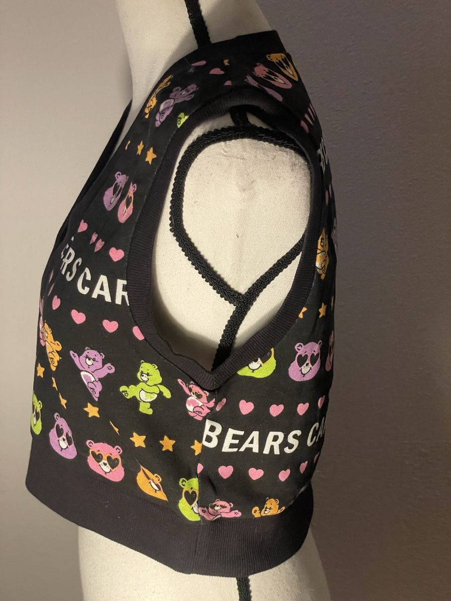 H&M Maglioni & Felpe: Care Bears Crop Pullunder Gr. XS  H&M neuwertig – Nuovo e nell'imballaggio originale da Gossau SG venduto da MelsFashion 1