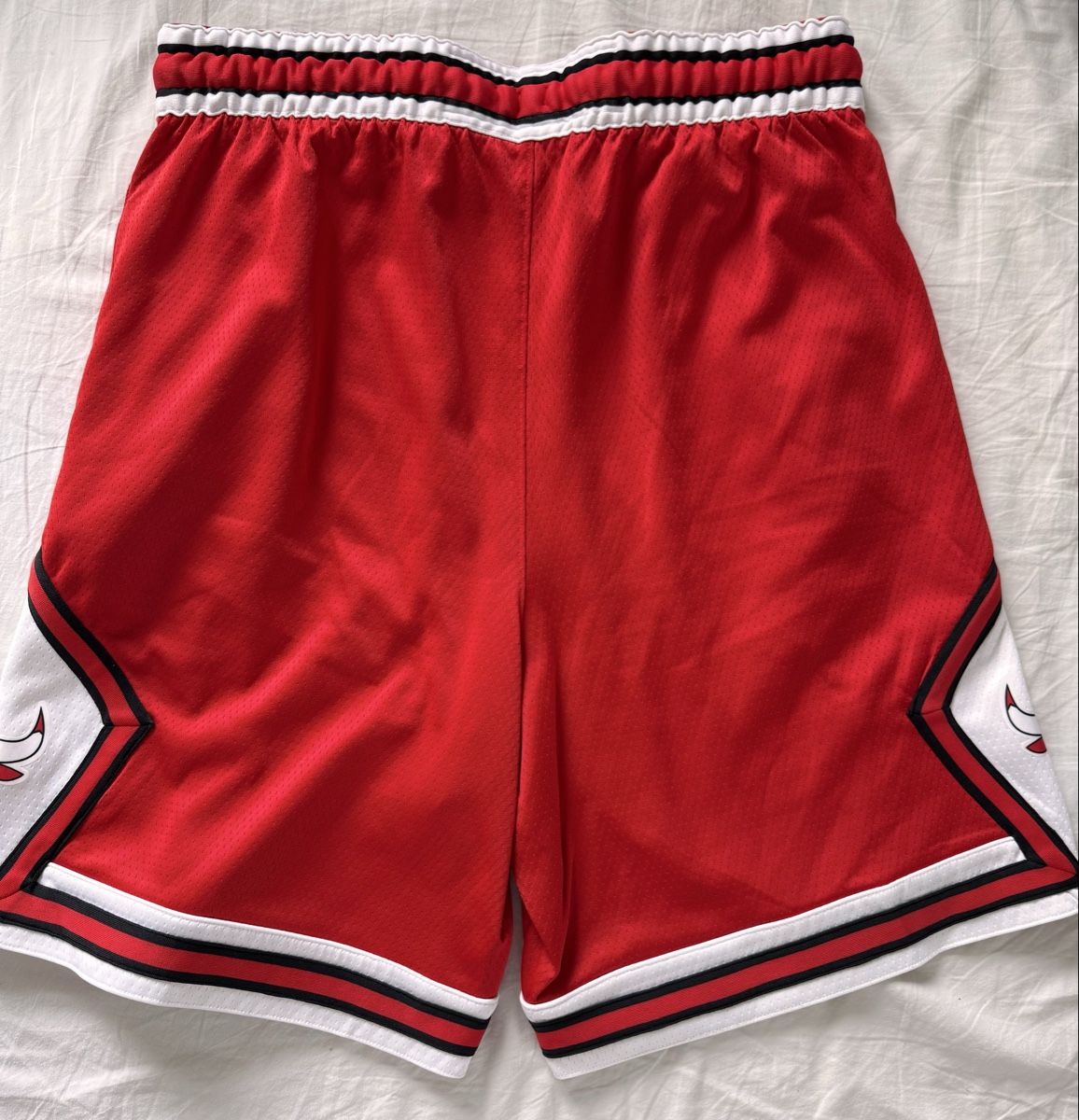 Nike Pantaloni: Nike Chicago Bulls Shorts – Usato da Alpnach Dorf venduto da rie_72hw 2