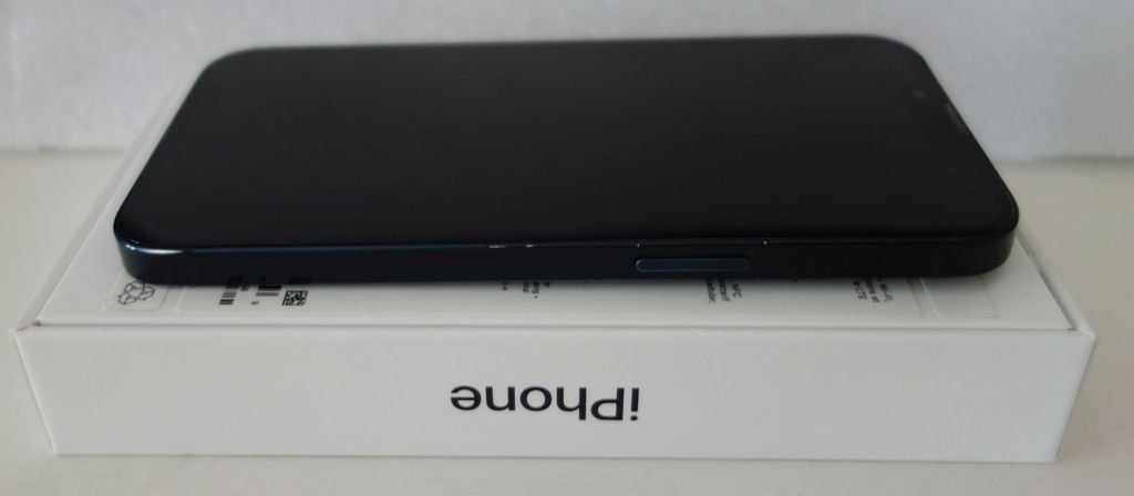 Apple Telefoni cellulari / Smartphones: Apple iPhone 13   (128 GB - Midnight) – Usato da Dietlikon venduto da Web-Trader 6