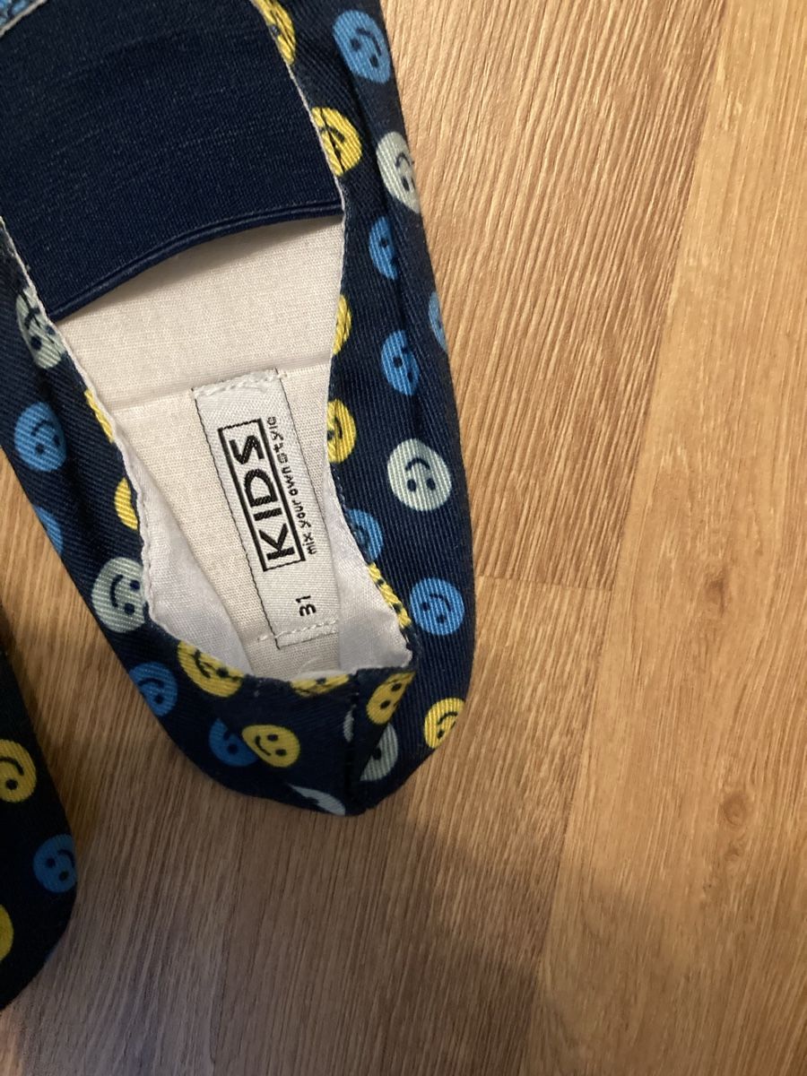 Scarpe per ragazzi: Geräteschuhe Gr. 31 – Nuovo (secondo la descrizione) da Emmenbrücke venduto da JJ_89 2