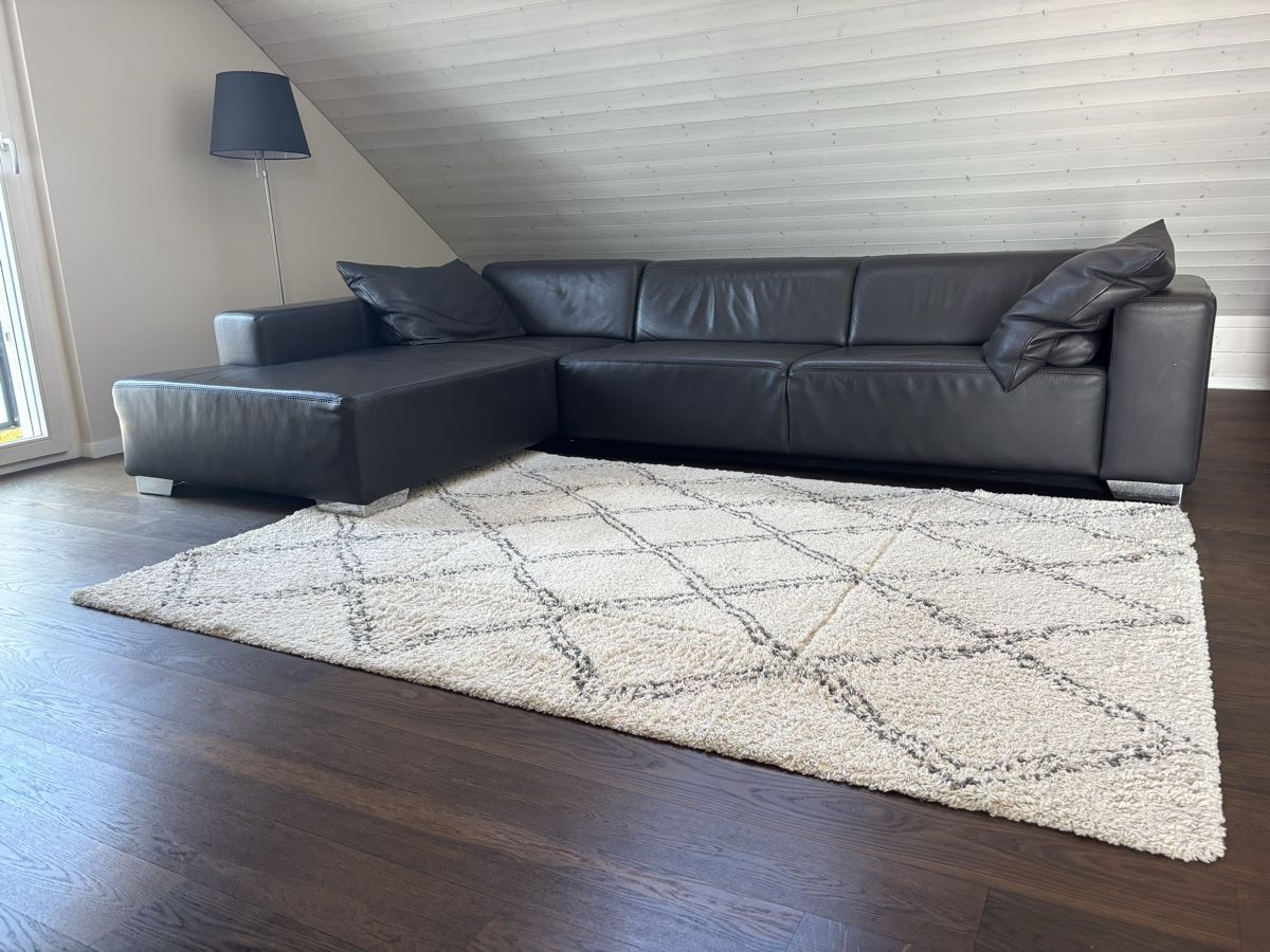 Divani: Ledersofa, Farbe: Espresso inkl. Teppich – Usato da Oberkirch LU venduto da Gretlerfamily