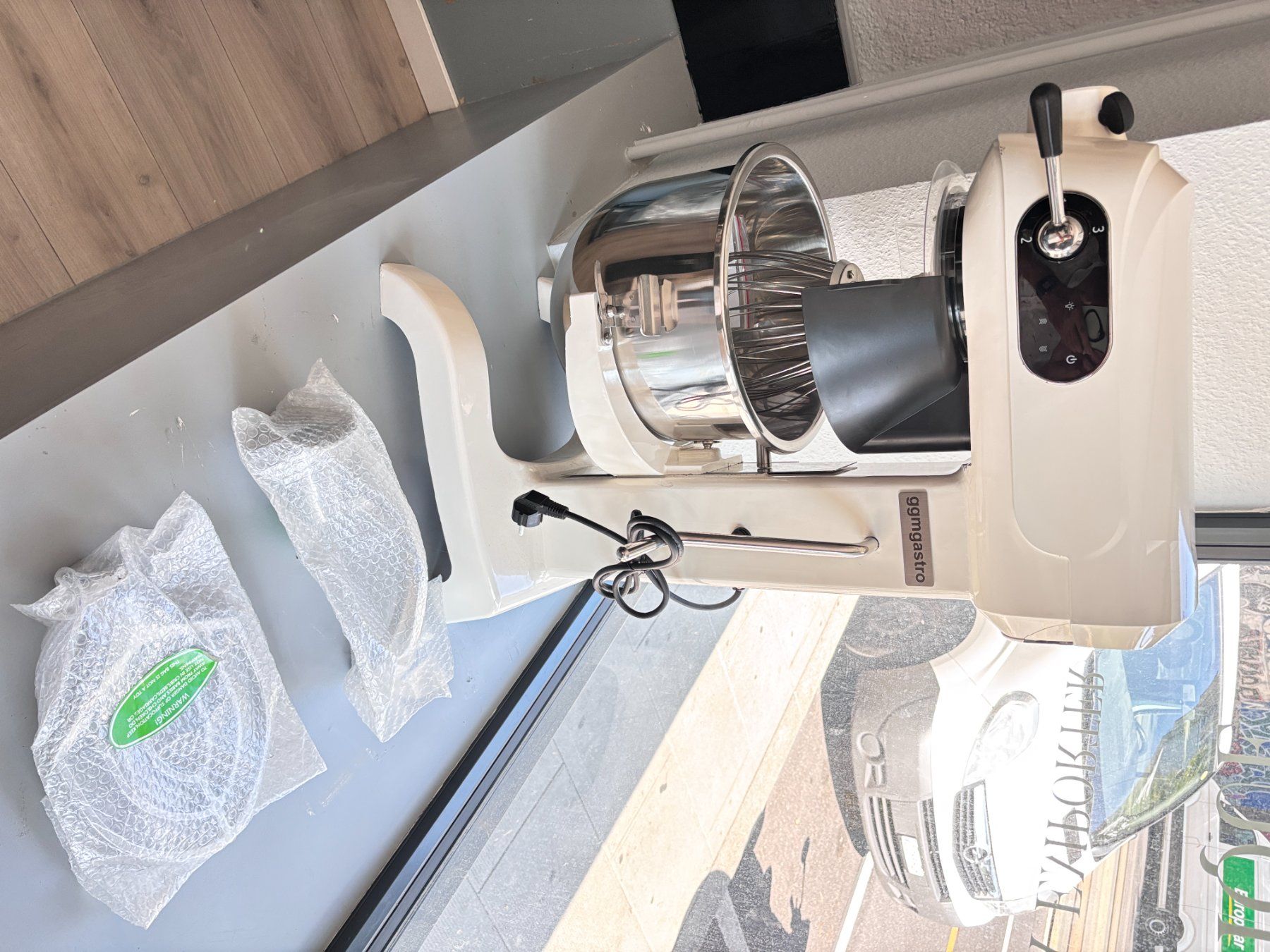 Appareils de cuisine: Robot pâtissier 20L digital neuf – Neuf (Voir description) à Genève par ecr_dy7h 1
