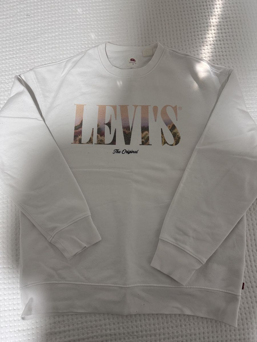 Levi's Pullover & Sweatshirts: Levi's Pullover Crewneck Weiss Grösse S  – Gebraucht aus Oberurnen von nes_8xqt