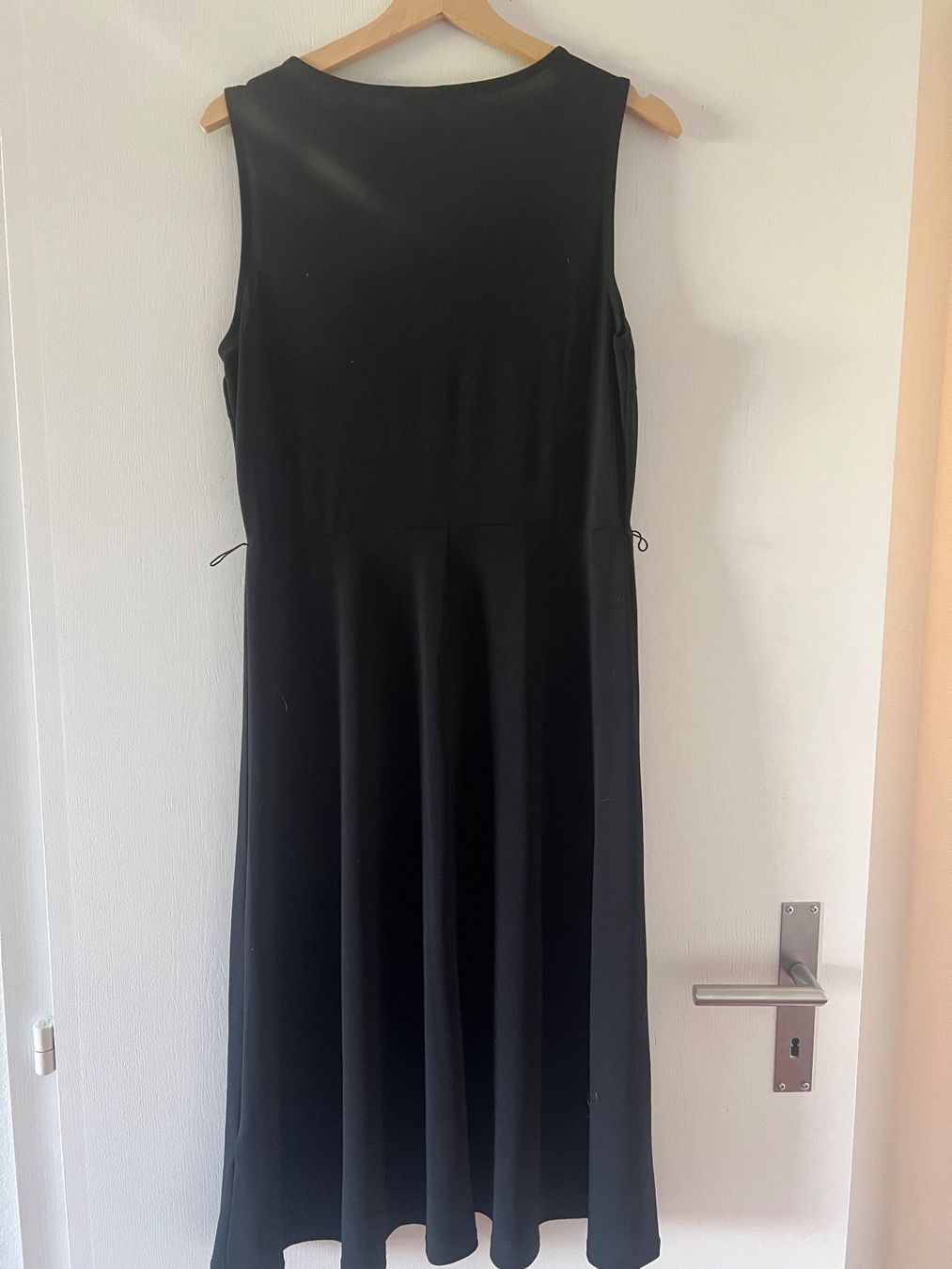 H&M Vestiti: SALE Schickes, schwarzes Sommer-Kleid, Grösse M! – Usato da Ruggell venduto da Malbuntiger01 1