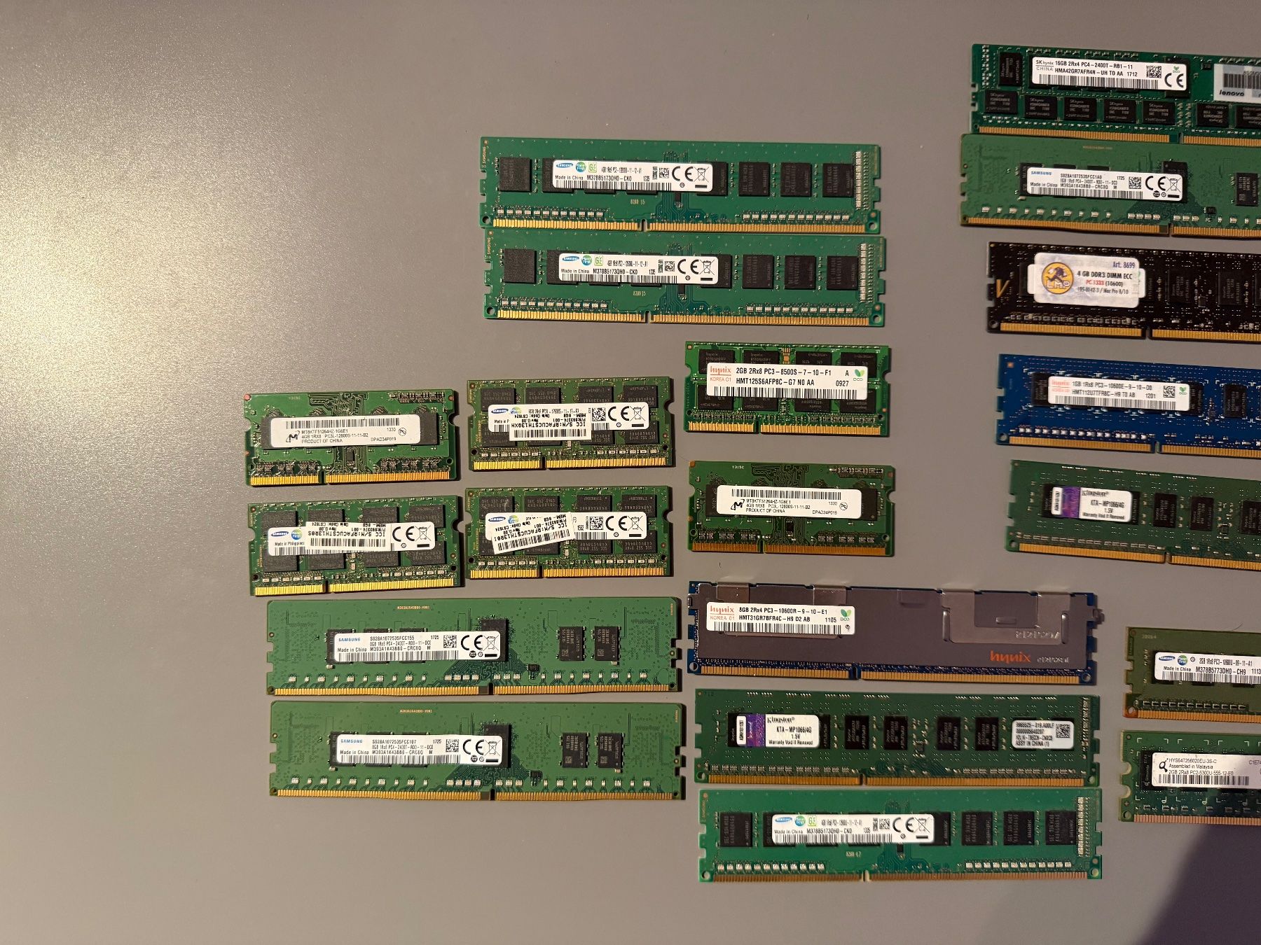 Memoria / RAM: DDR3 DDR4 Ram Sticks – Usato da Besazio venduto da zuccolon 2