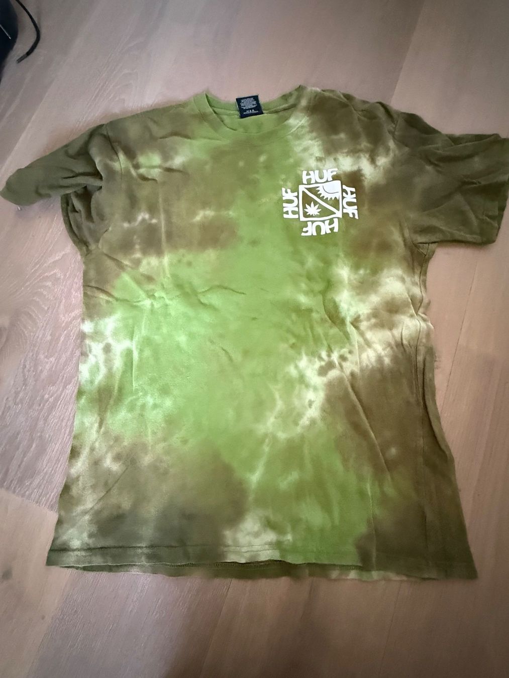 T-shirts: T-Shirt Huf Huf – D'occasion à Niederdorf par Grimpe0508