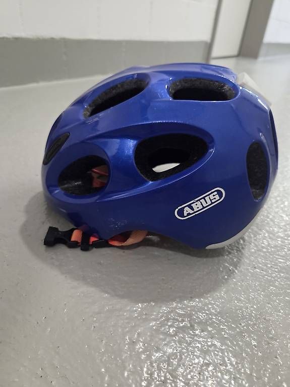Helme: Abus Kinderhelm – Gebraucht aus Wigoltingen von Chanti.89