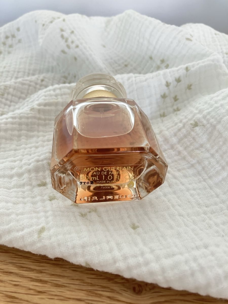 Guerlain Profumi & Eau de Toilette: Guerlain Mon Guerlain 30ml – Usato da St. Gallen venduto da Krambambuli5 1