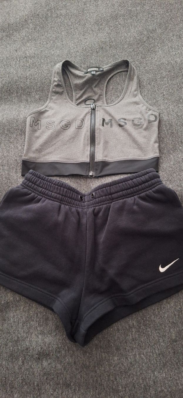 Nike Lots de vêtements: Sport-Set – D'occasion à Mumpf par SwissDi