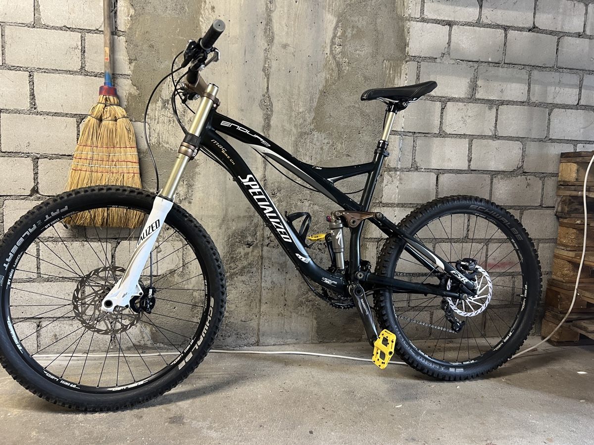 Specialized Velos: Specialized Fahrrad Enduro (Fully) – Gebraucht aus Zug von