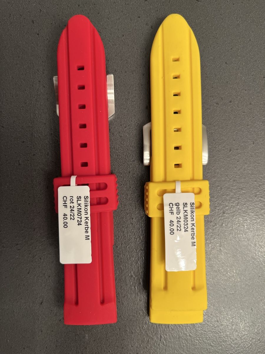Bracelets: 2 Uhrenbänder Silikon – Neuf (Voir description) à Beckenried par Beggo51