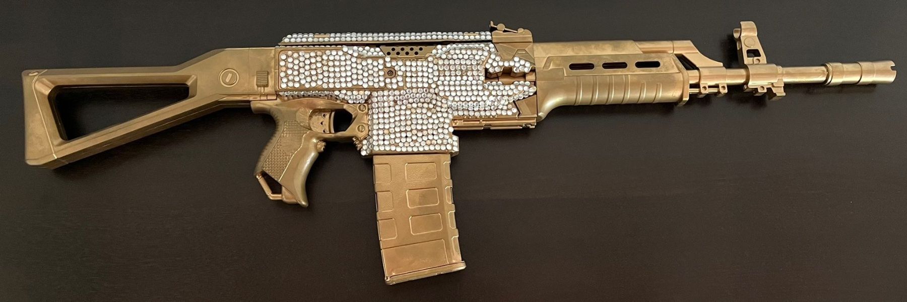 Nerf Giocattoli: ORIGINAL NERF CUSTOMIZED STRYFE FARBE GOLD – Usato da Oberentfelden venduto da May03 1
