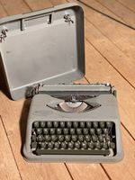 Hermes Baby Reiseschreibmaschine Originalkoffer v