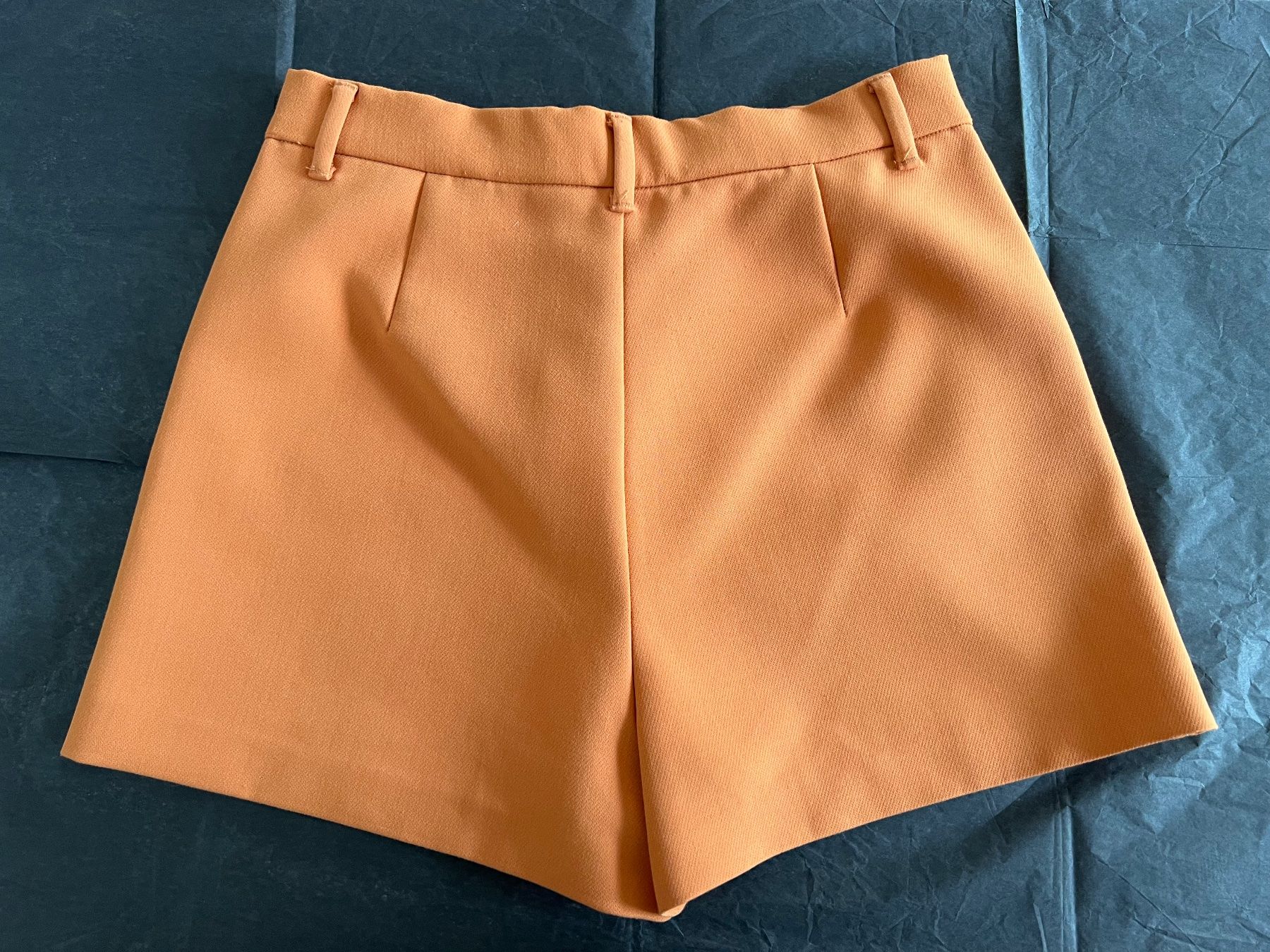 Zara Hosen: Hotpants Zara – Gebraucht aus wolfhausen von per13lina 1