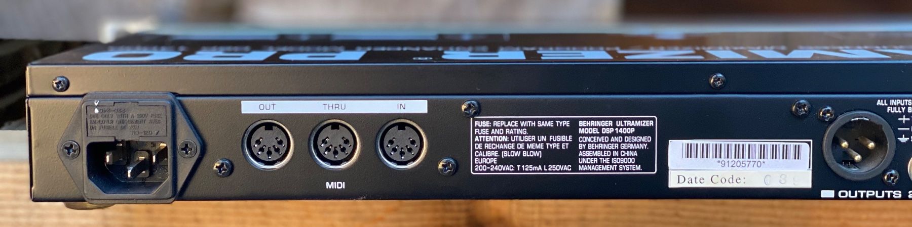 Behringer Console di mixaggio: Behringer Ultramizer Pro Multiband Compressor DSP-1400P – Usato da Wirzweli venduto da Kreonides 2