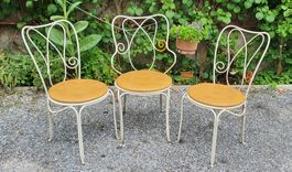 3 antike Gartenstühle mit Eisengestell Polster Sitzfläche