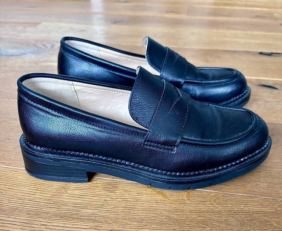 Damenschuhe: Schwarze Loafer Grösse 36 – Gebraucht aus Gossau SG von reb_9sqx 1