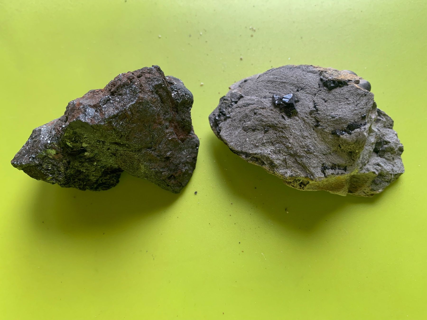 Minerali & Pietre curative: 2 Interessante Steine – Usato da Basel venduto da Akinom50 5