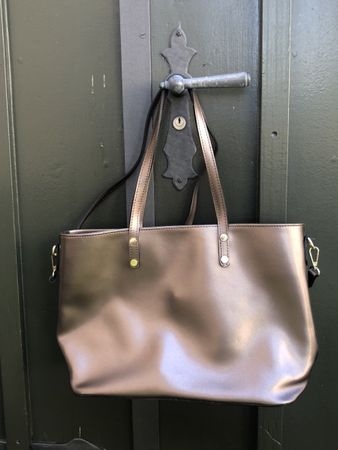 Elegante Handtasche Leder metallic-braun