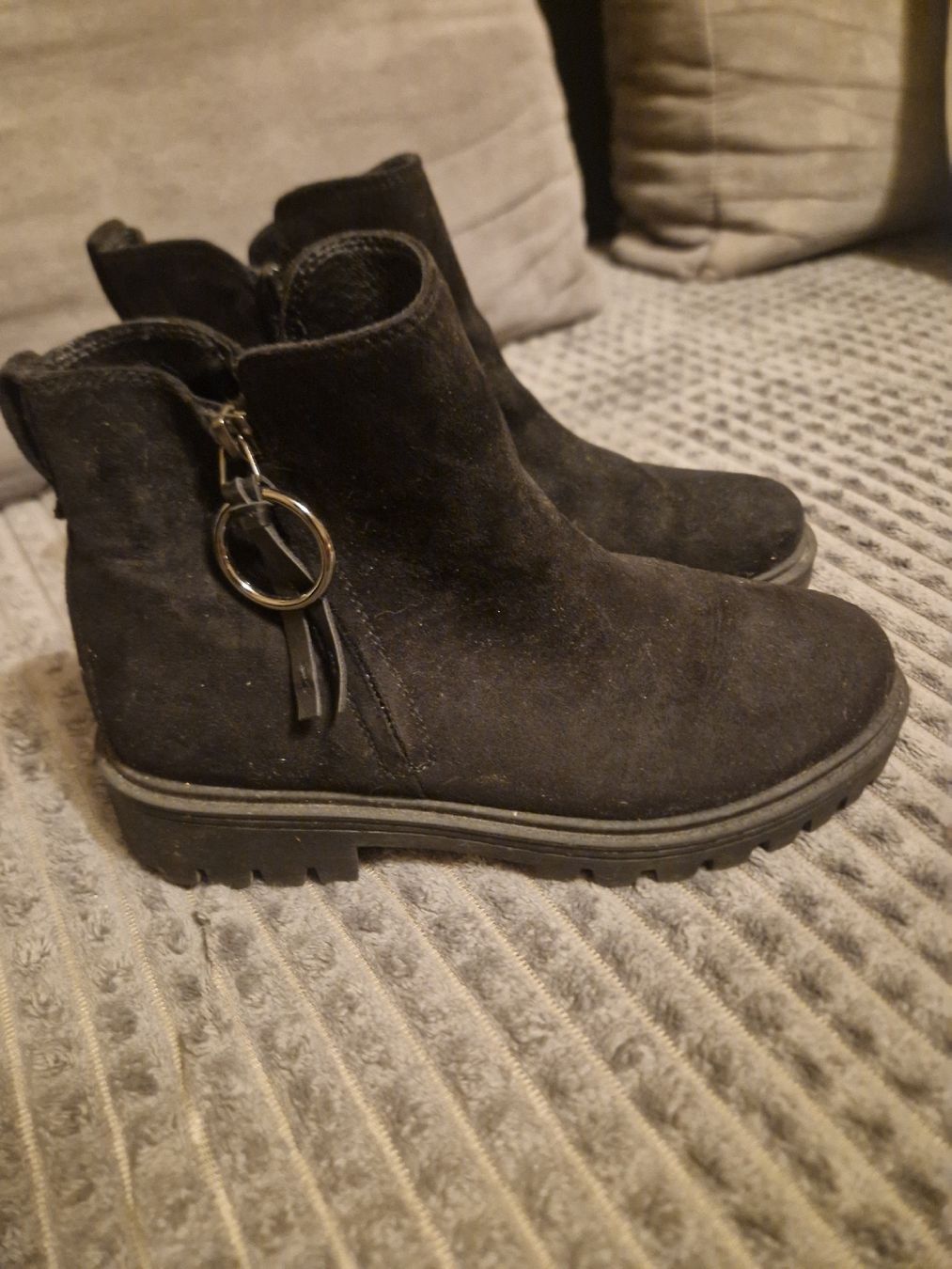 Graceland Scarpe da donna: Schwarze Wildleder Stiefeletten, Grösse 38 – Usato da Neuhausen venduto da Nicolino92