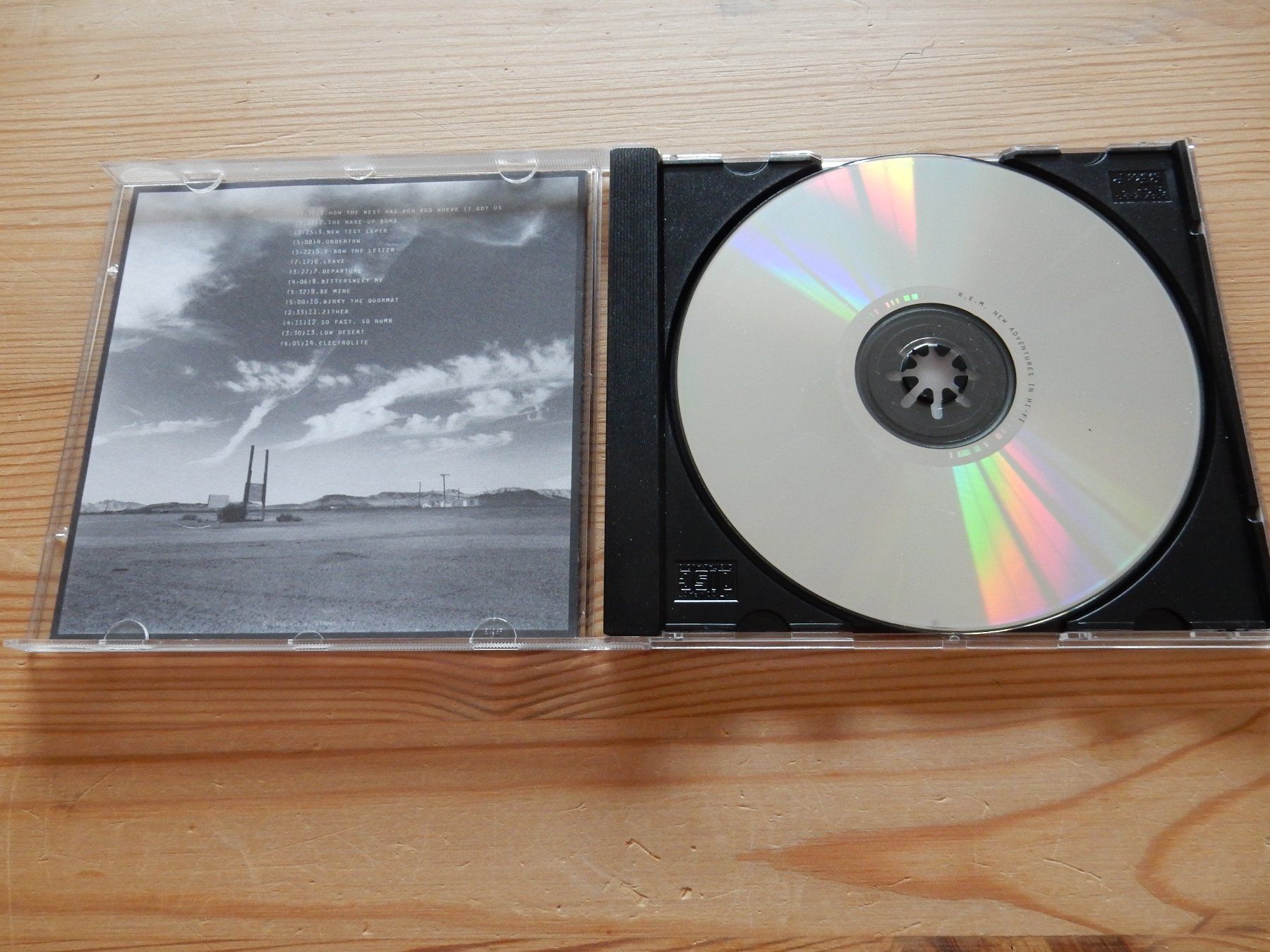 CD: CD R.E.M. New Adventures in HI-FI – Usato da Jona venduto da JOberg_25 1