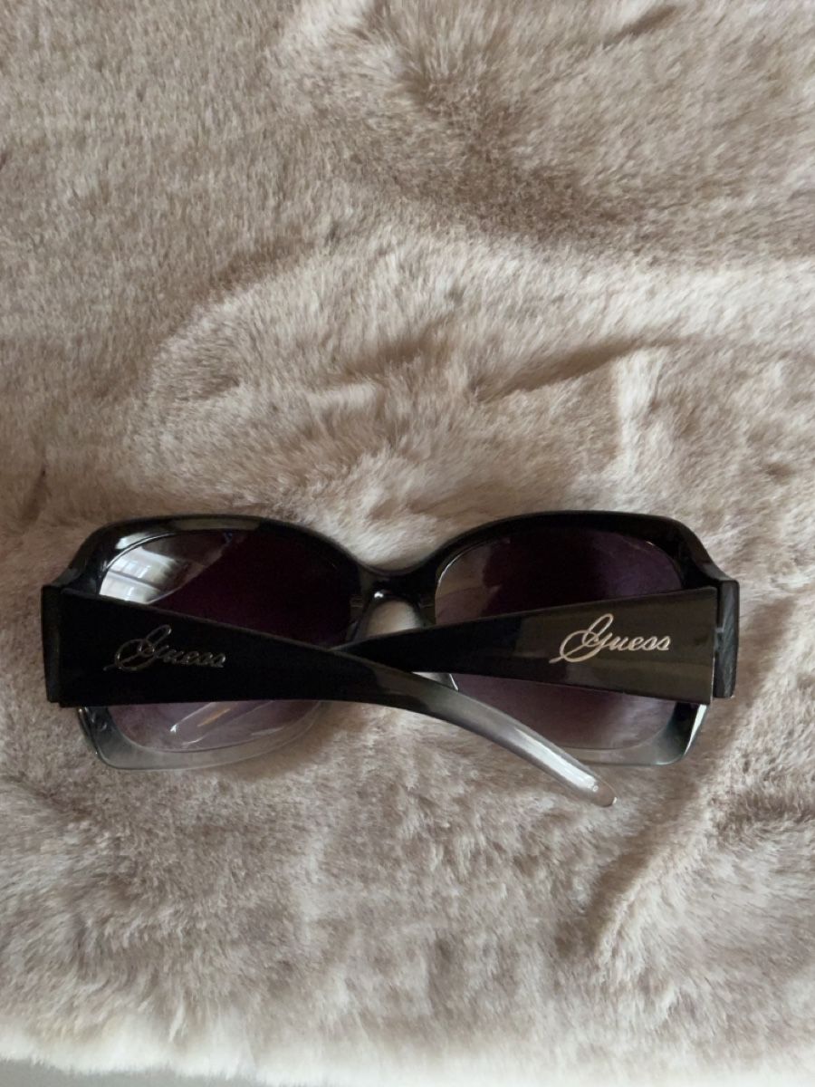 Guess Occhiali & Lenti: Guess Sonnenbrille mit Etui neu! – Nuovo (secondo la descrizione) da Galmiz venduto da Chr7D 6