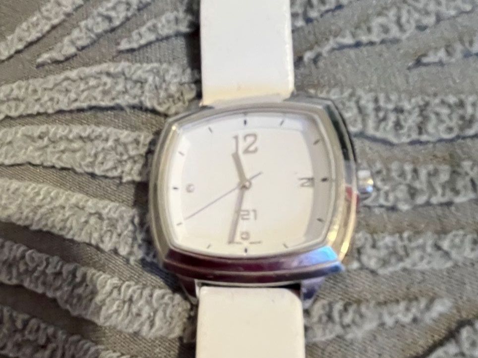 Orologi: Armbanduhr /// Time – Usato da Brittnau venduto da Zofigerin 1