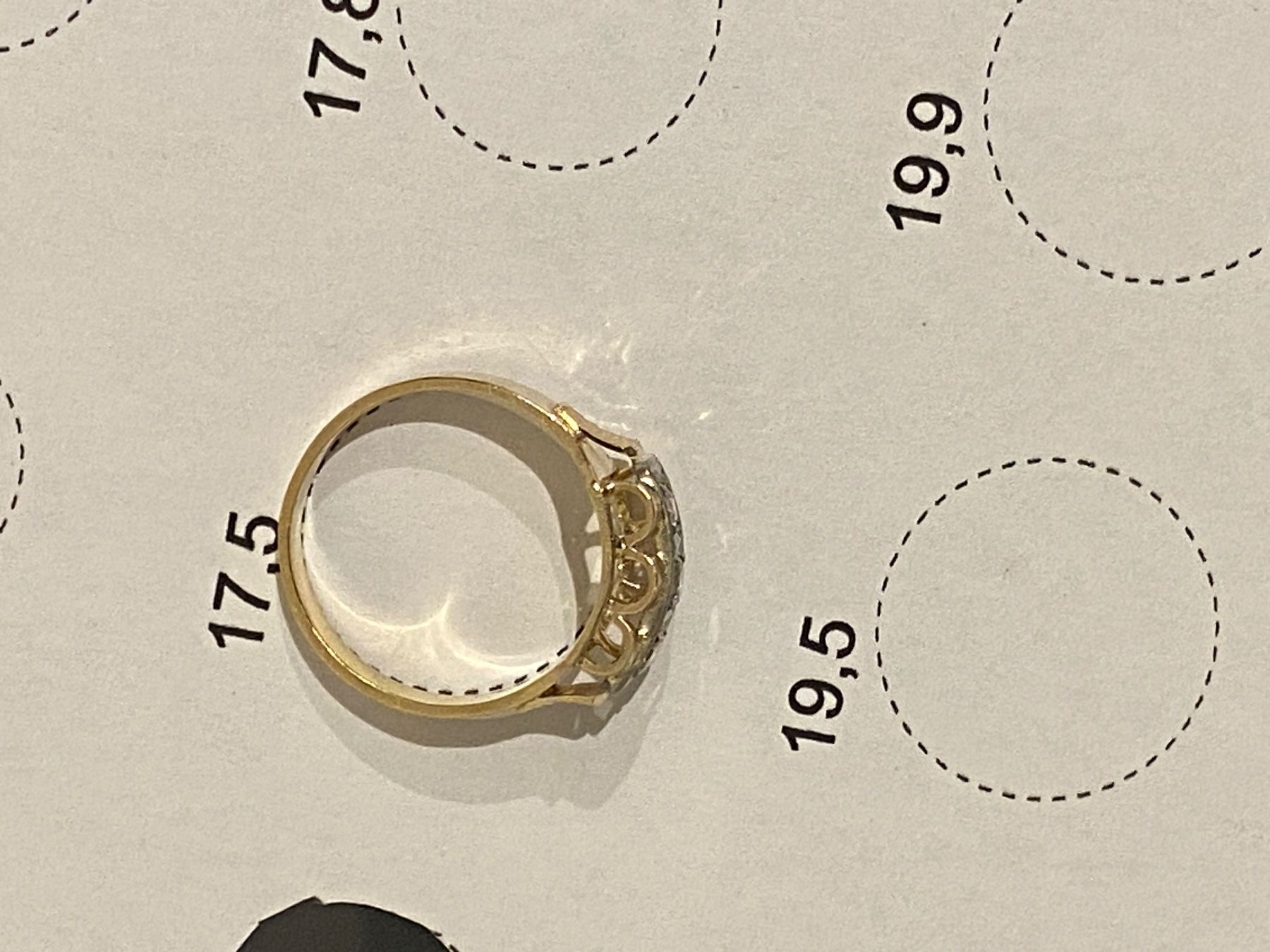 Altri gioielli: Ring und Ohrringe Geld Gold – Usato da Liestal venduto da marieugenia 7