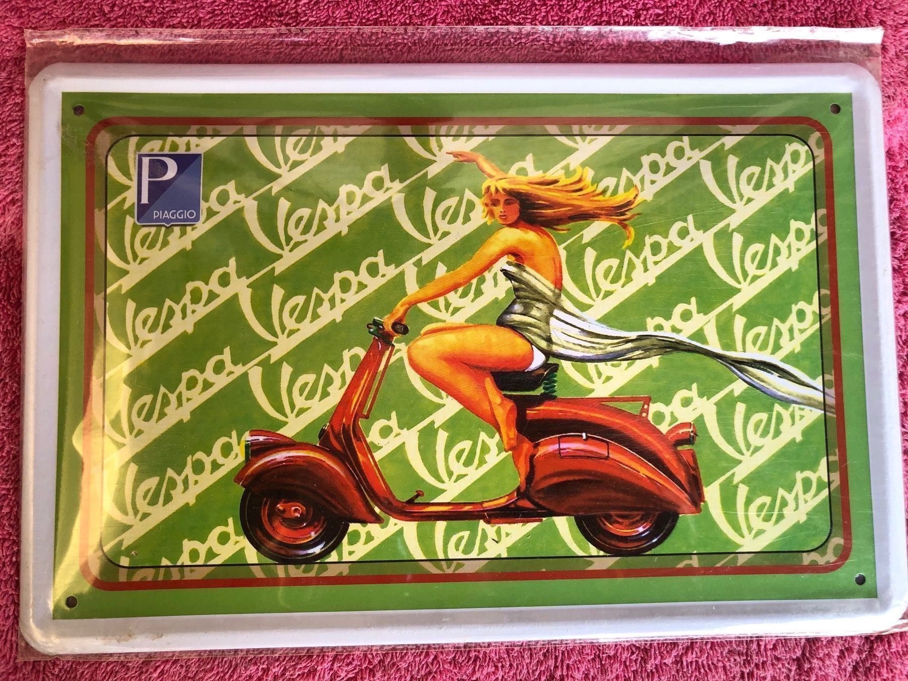 Schilder: Vespa Piaggio italia Oldtimer pin up – Neu (gemäss Beschreibung) aus Reinach AG von rares75