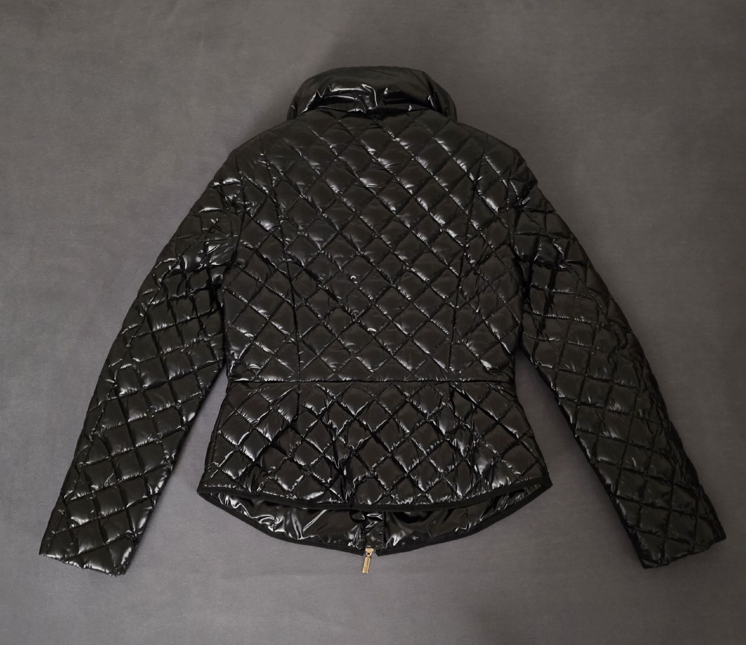 Moncler Giacche: Original Moncler Daunenjacke – Nuovo (secondo la descrizione) da Gattikon venduto da lavric_d 2