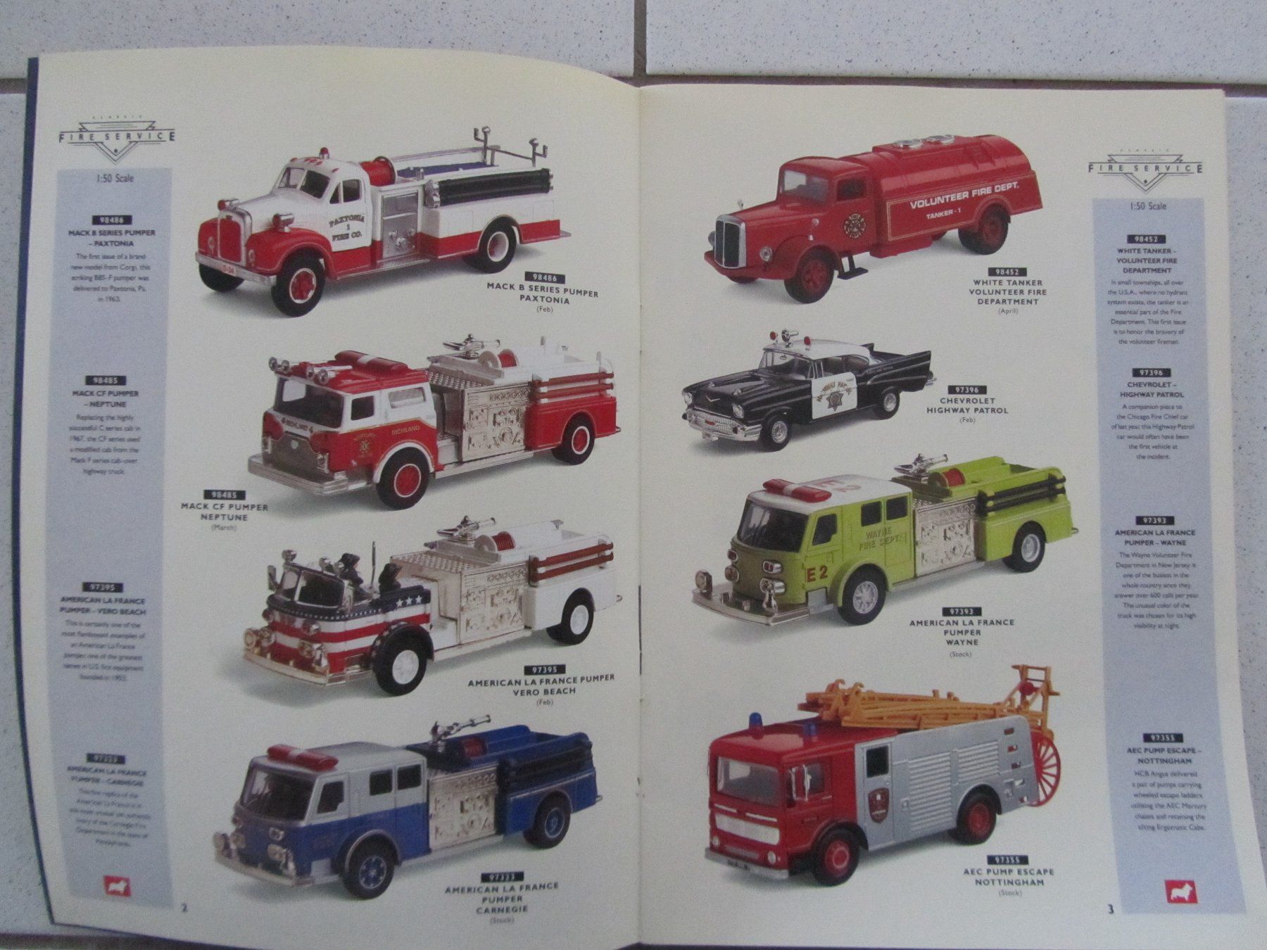 Zeitschriften & Magazine: Corgi Classics, Automodell-Katalog 1995 und 1998 – Gebraucht aus Weiningen ZH von dietsch57 2