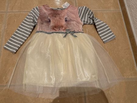 neues süsses hasen Kleid, 6-7J 116-112