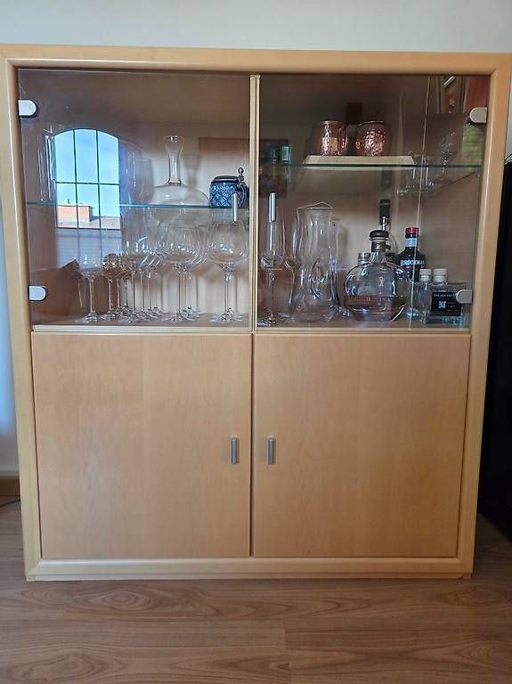 Vitrines: Holzvitrine – D'occasion à Zürich par wil_vv8z 1