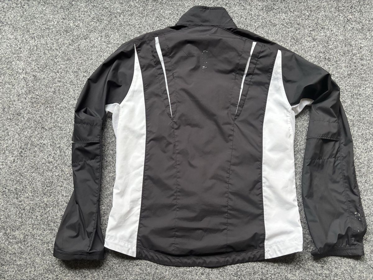 Nike Jacken: Nike Damen Running Jacke – Gebraucht aus Stallikon von Rsiri 4