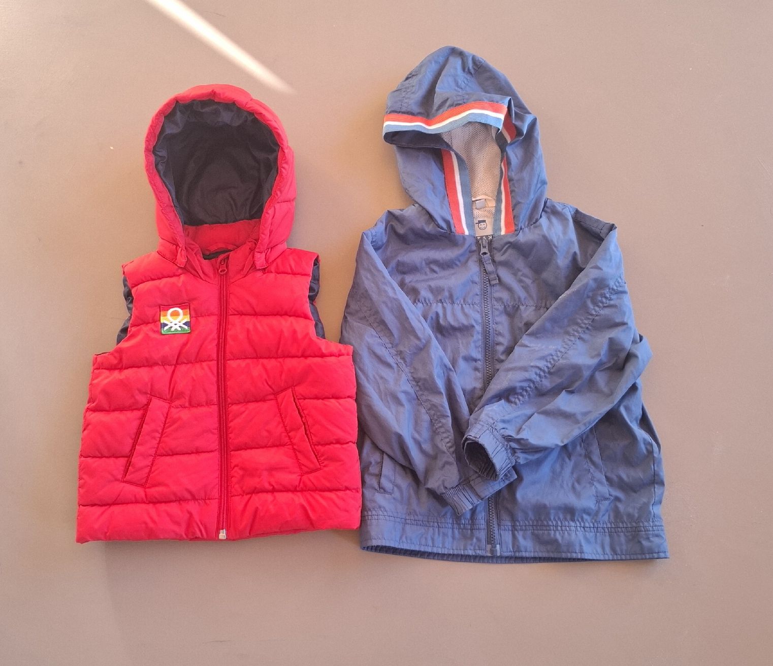 Benetton Lotti & Set di vestiti: Jacke & Benetton Weste Set, Grösse 90/110, – Usato da Lü venduto da jas_minw