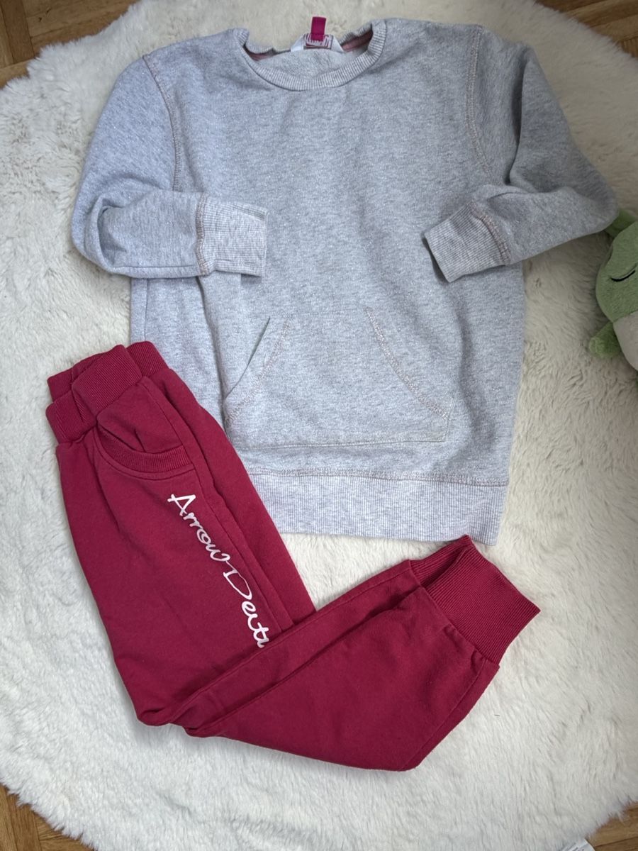 Lotti & Set di vestiti: Ensemble fille Arrow, taille 110/116 – Difettoso da La Chaux-de-Fonds venduto da Sabinchenn